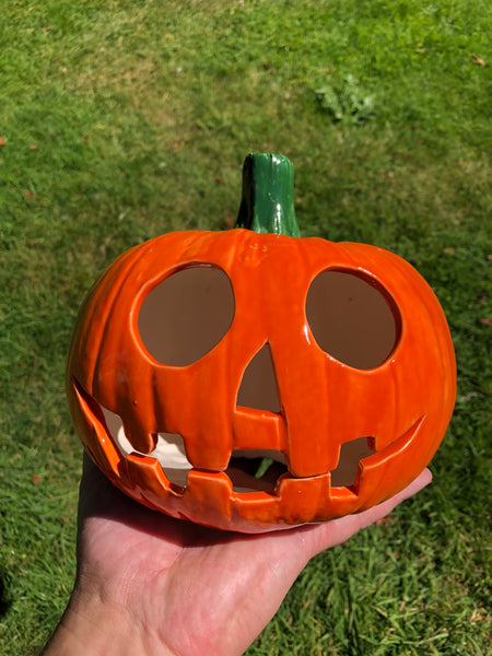 Halloween 7” wide cast pumpkin 🎃