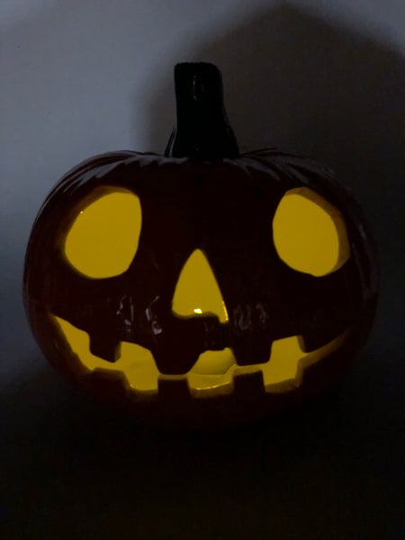 Halloween 7” wide cast pumpkin 🎃