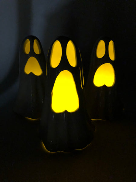 “BIG BOO!” 6” Large Ghost 👻
